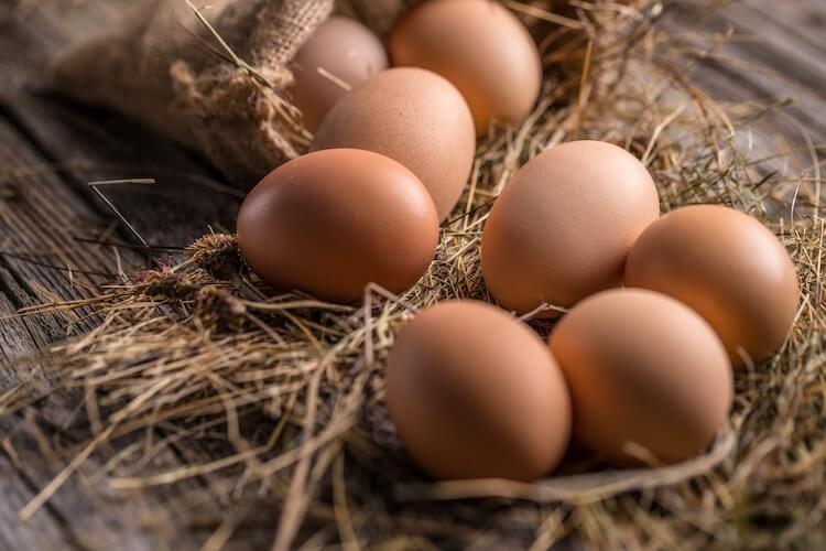 huevos marrones