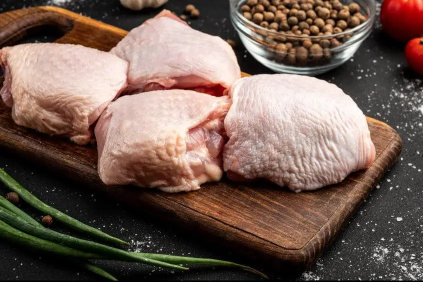 Calorías de muslo de pollo