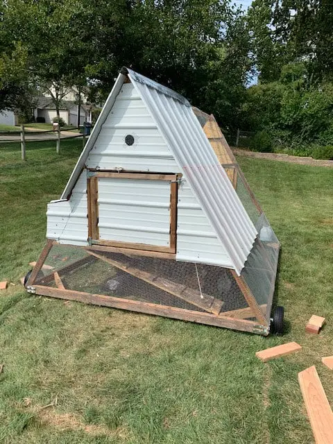 Plano de tractor de pollo con marco en A