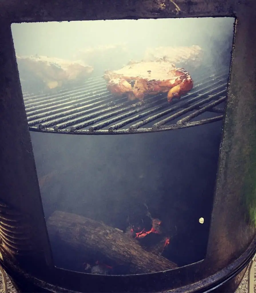 mejor leña para ahumar pollo